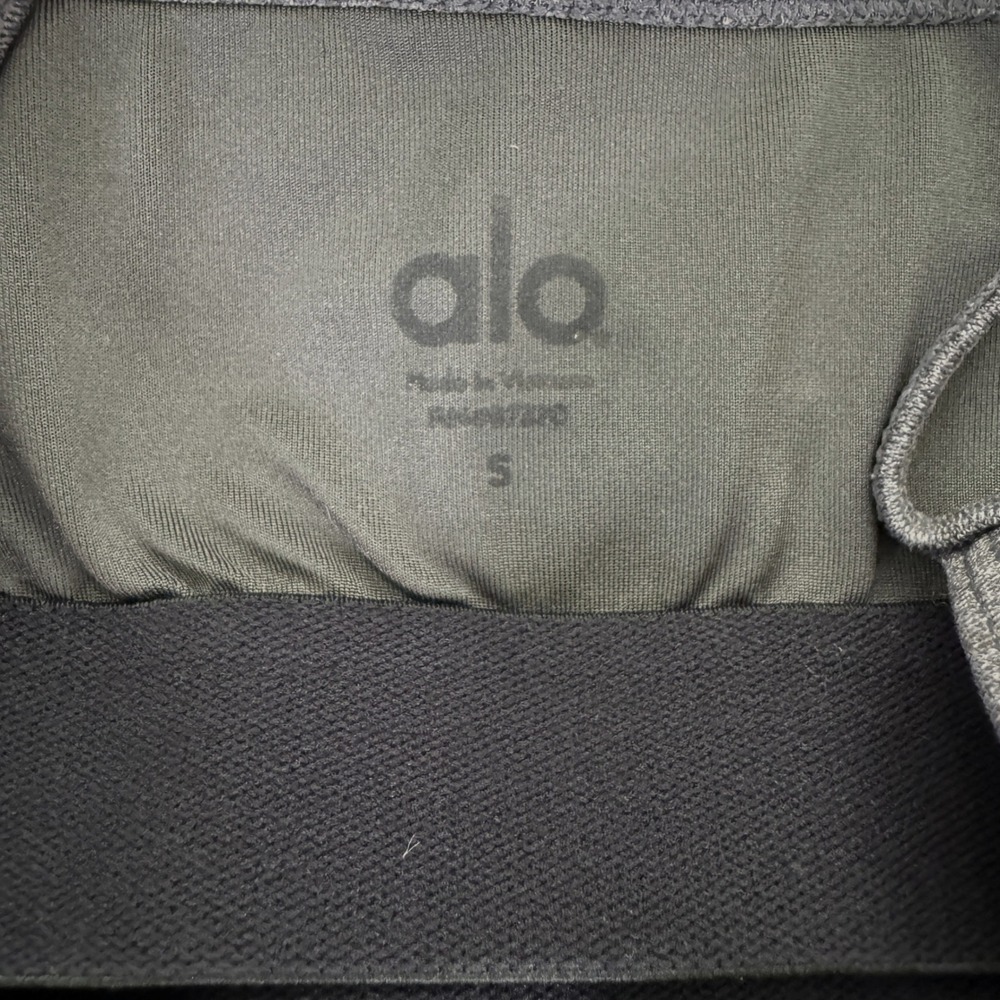 ALO YOGA V-Neck Mesh Inset Shelf Bra Tank Top Heathered Charcoal Grey Small - Picture 3 of 5